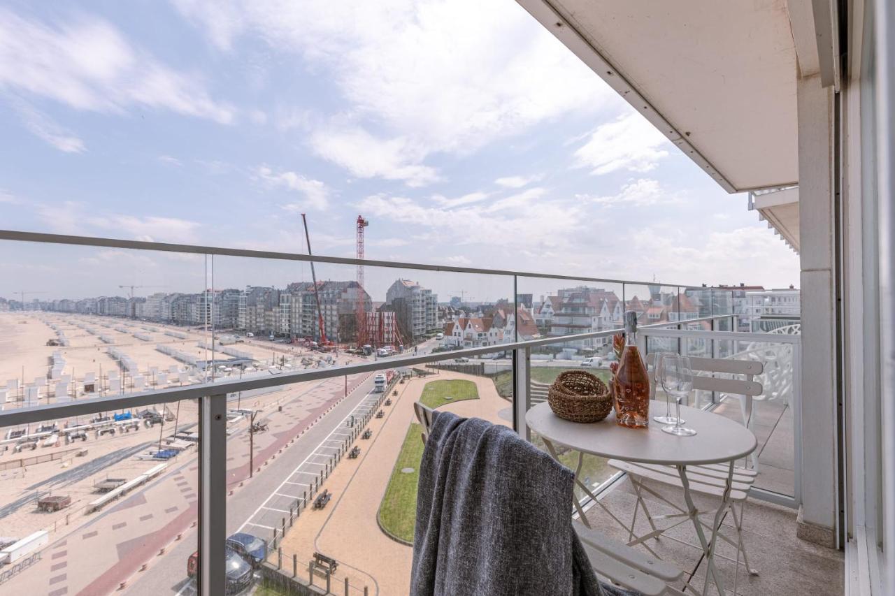 Апартаменты Stunning Studio With Sea-View And Terrace Кнокке-Хейст Экстерьер фото